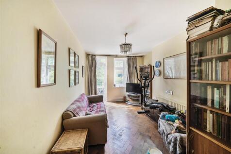 TV Room/Playroom:
