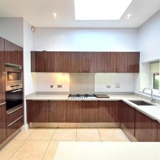 Kitchen: