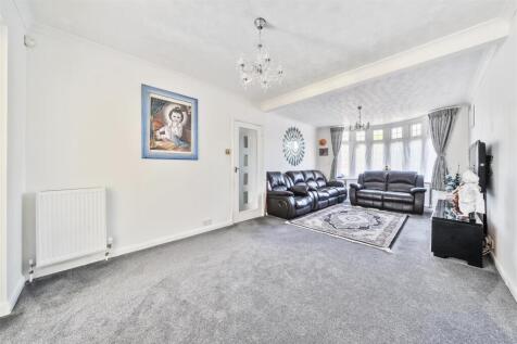 Living Room: