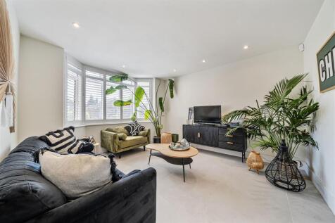 Living Room: