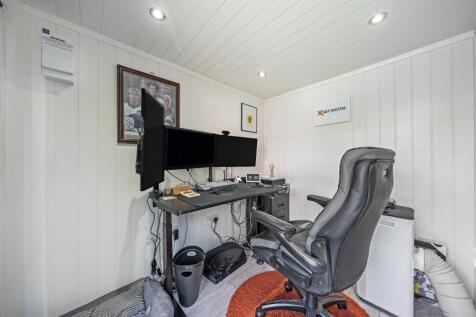 Outhouse/Office: