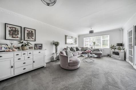 Living Room:
