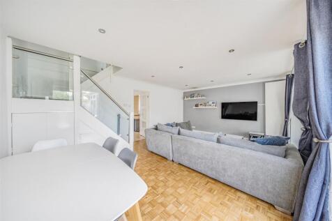 Living Room: