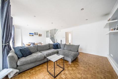 Living Room: