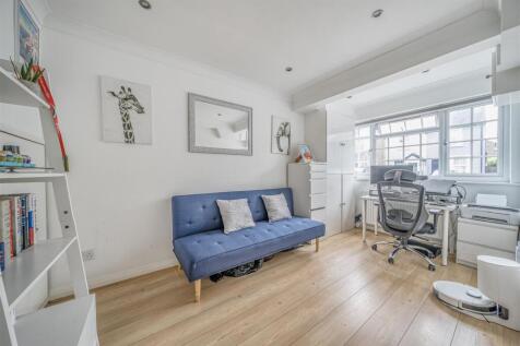 Study/Playroom: