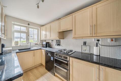 Kitchen: