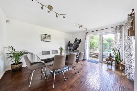 Family Room: