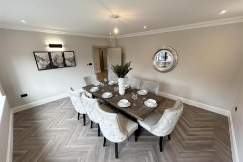 Dining Room: