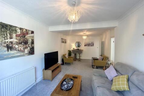 Living Room: