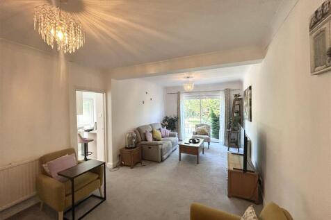Living Room: