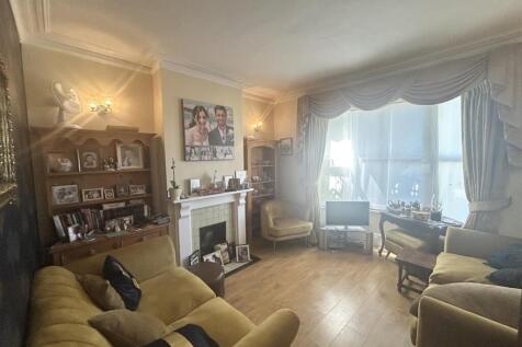 Living Room: