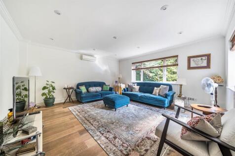 Family Room: