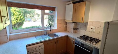 Kitchen: