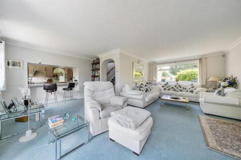 Living Room: