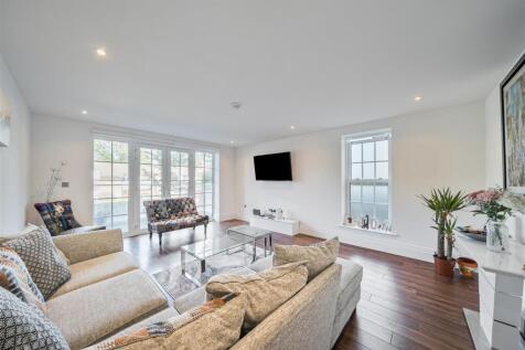 Reception Room: