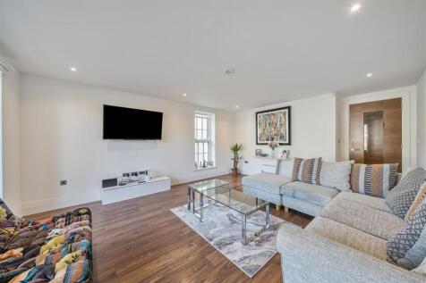 Reception Room: