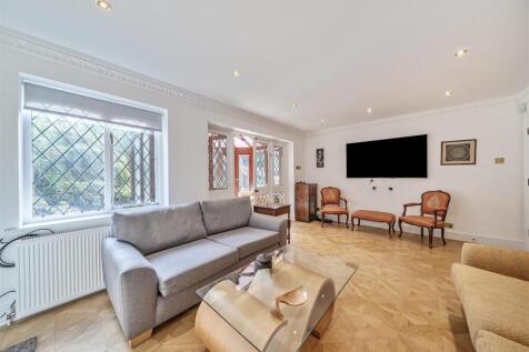Living Room: