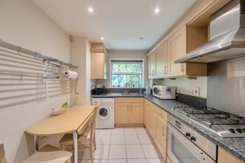 Kitchen: