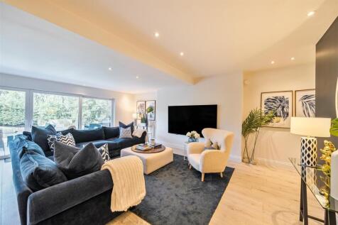 Reception Room/Open Plan Kitchen/Diner: