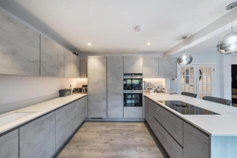 Open Plan Kitchen/Diner: