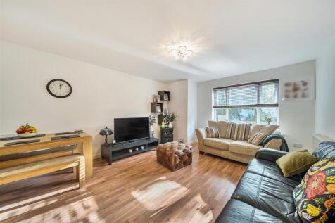 Reception Room/Open Plan Kitchen: