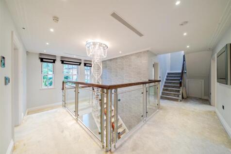 Stairs & First Floor Landing: