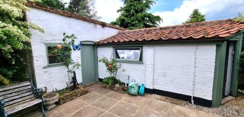 outbuilding 2