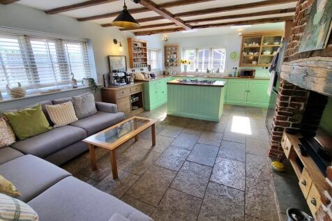 kitchen family ro...