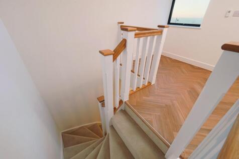 Apartment 5
