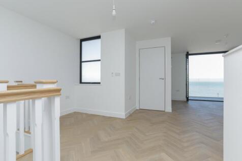 Apartment 5