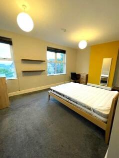 69JR Bedroom 2.jpg