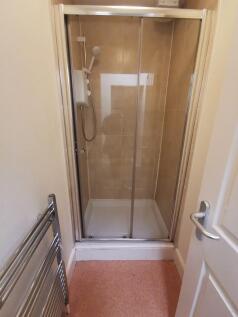 bathroom 2.jpg
