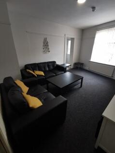 lounge1.jpg