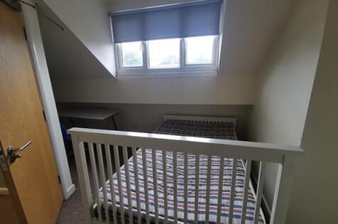 bedroom 3.jpg