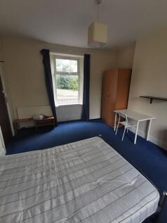 bedroom1.jpg