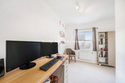 1ede0ba9-b770-461...