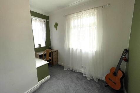 Photograph 14