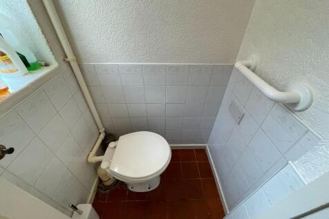 Photograph 11