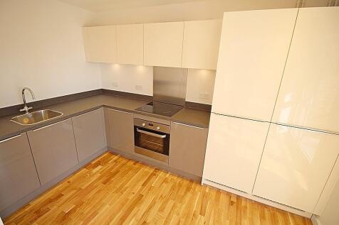 2 bed flat to rent Arla Place, South Ruislip HA4