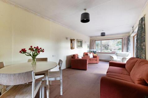 Sitting / Dining Room