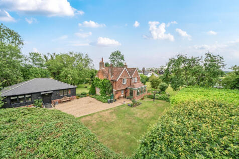 Main House and Barn Style Annexe