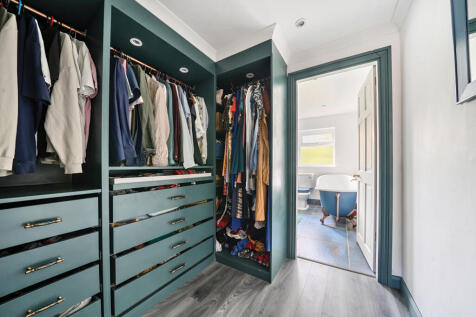 Walk in Wardrobe