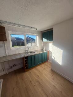 IMG-20251121-WA00...