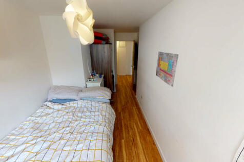 Flat-3-101-Queens-Ro