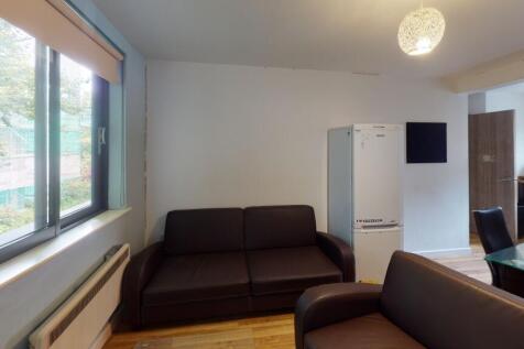Flat-6-101-Queens-Ro