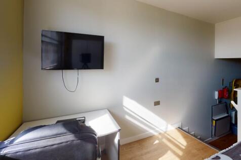 Flat-14-66b-Queens-R