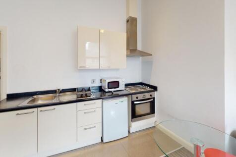 F9-Carlton-Chambers-
