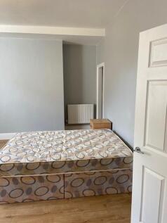 BF 46 SPR Bedroom2.j