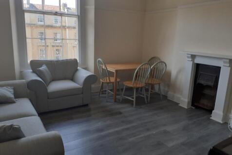 F3, 46 SPR Lounge wi