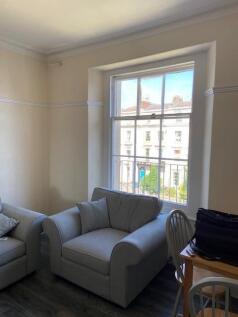 F3, 46 SPR Lounge.jp